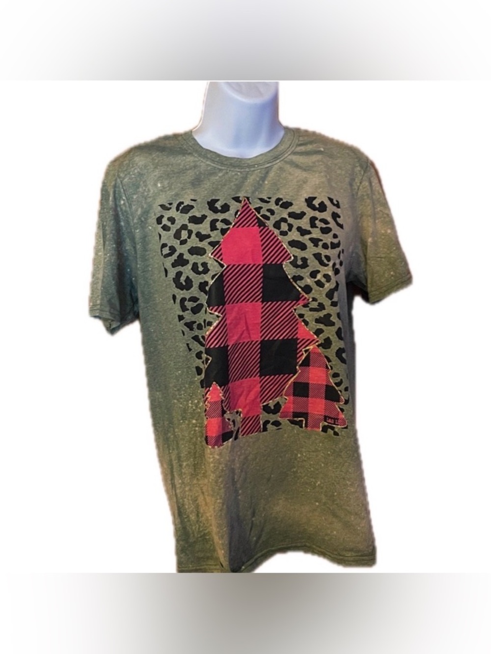 Leopard Buffalo Check Christmas Tree T-Shirt 🎄♥️
